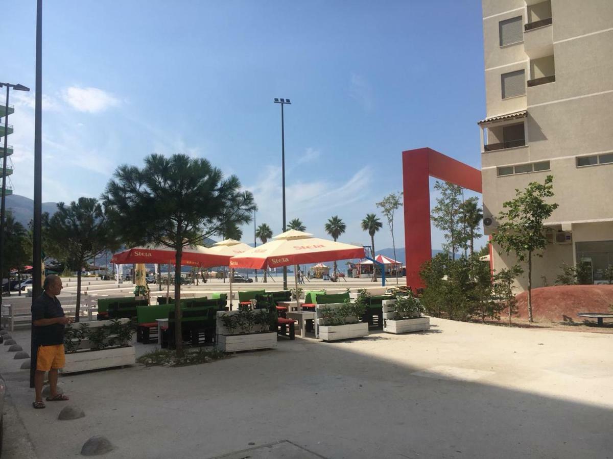 Mimi'S Beach Apartment Vlorë Екстериор снимка